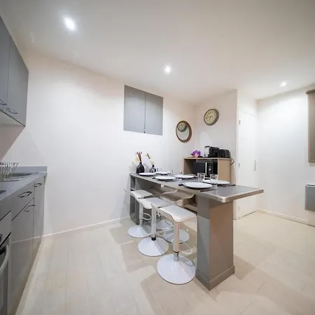 Charming Aparment In 5th - 4 Beds For 6 Guests Appartamento *
